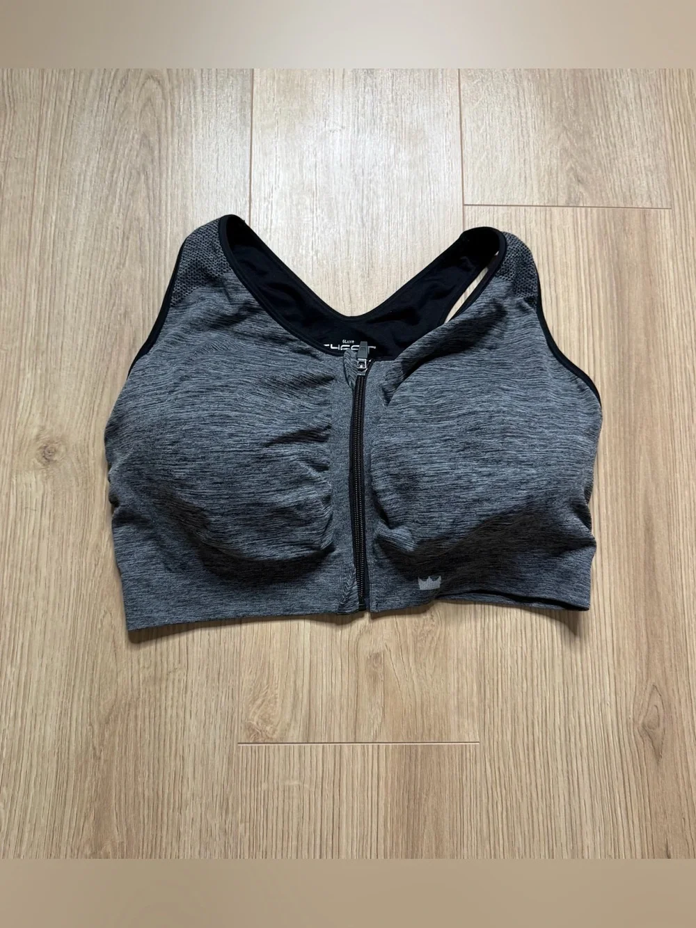 SHEFIT Seamless Lounge Bra in Graphite Size 6Luxe